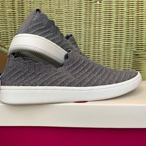 SO Memory Foam Slip On